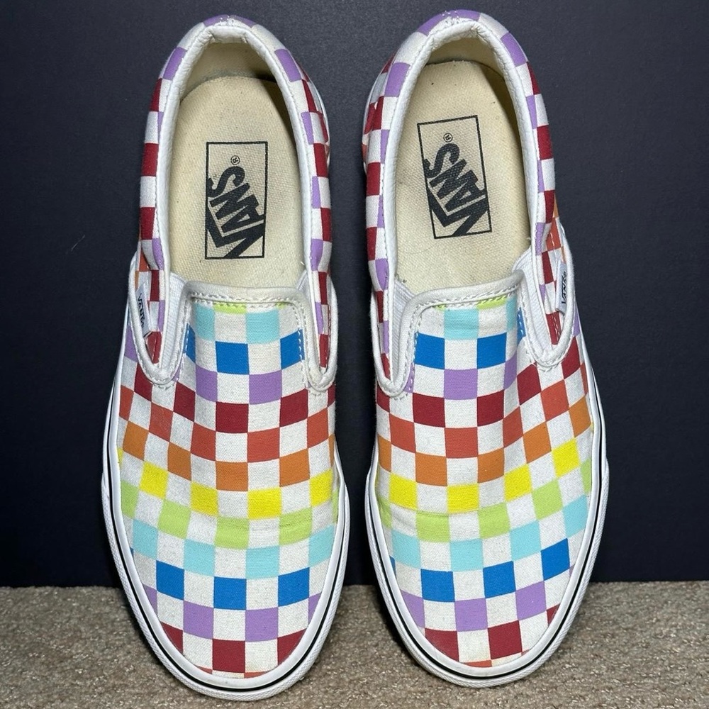 Van’s Women’s Rainbow Checkered Slip-On Sneakers - Size 8 - Picture 4 of 6